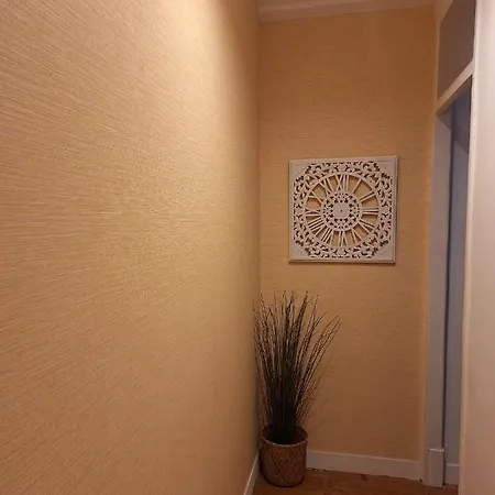 Apartment Flores *